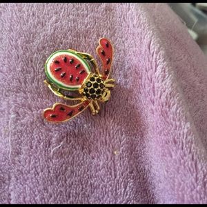 Joan Rivers watermelon Bee .