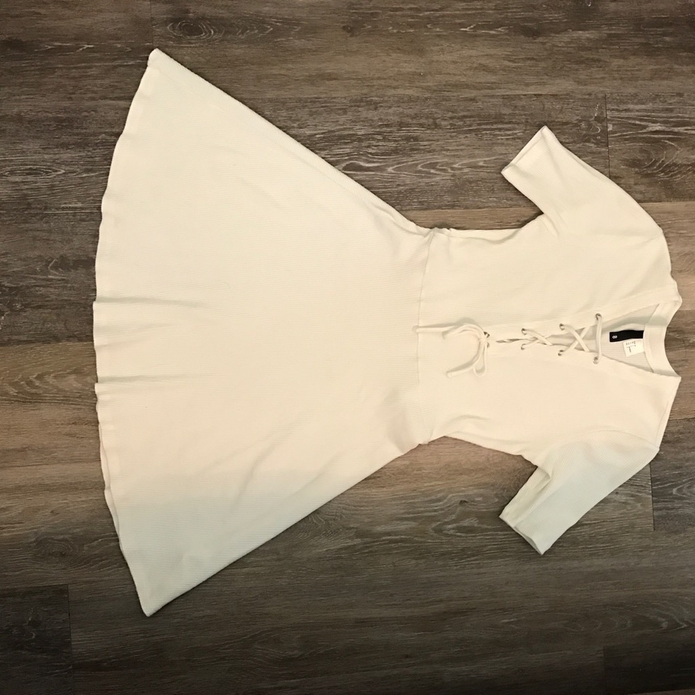 H&M Divided white ribbed dress