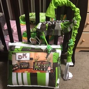 Baby bedding. Jogging stroller with car seat