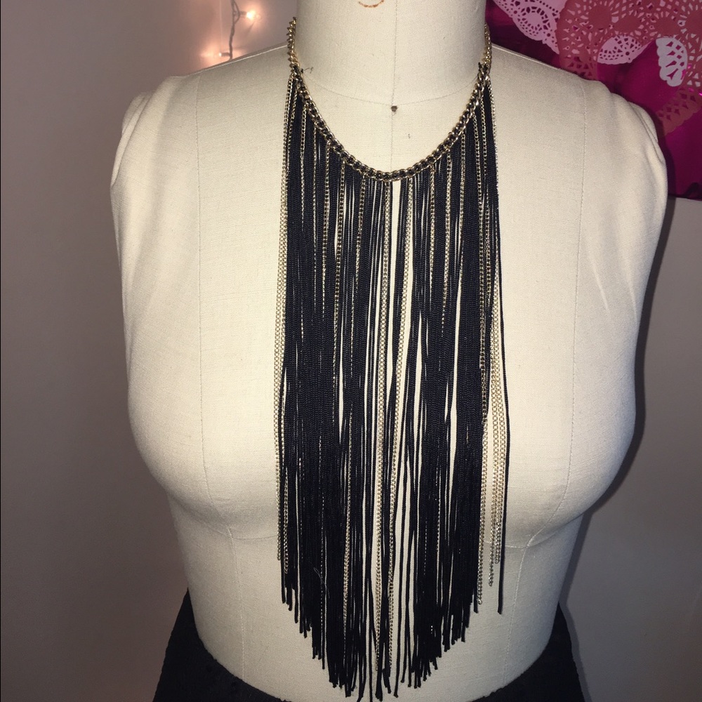 Guess fringe necklace