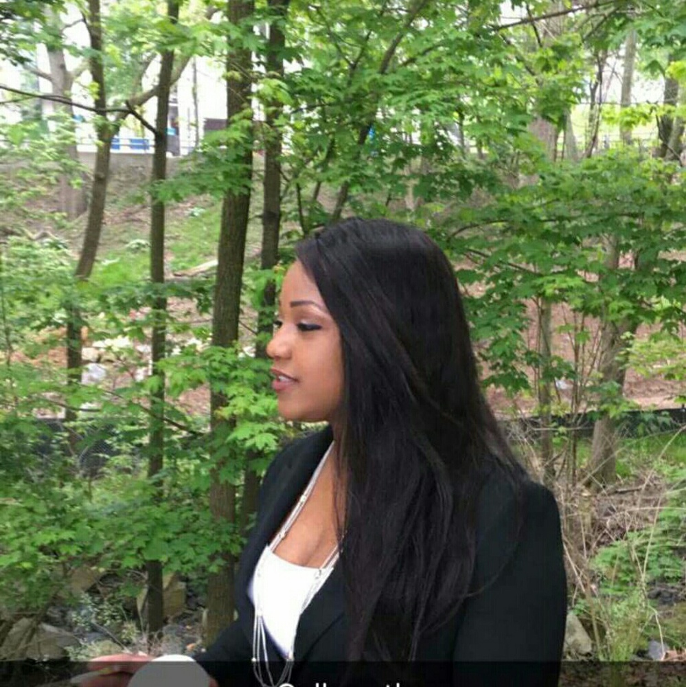 Meet your Posher, Emerald