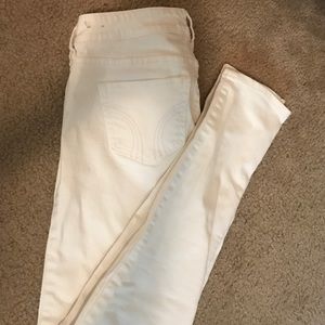 BRAND NEW white hollister jeans