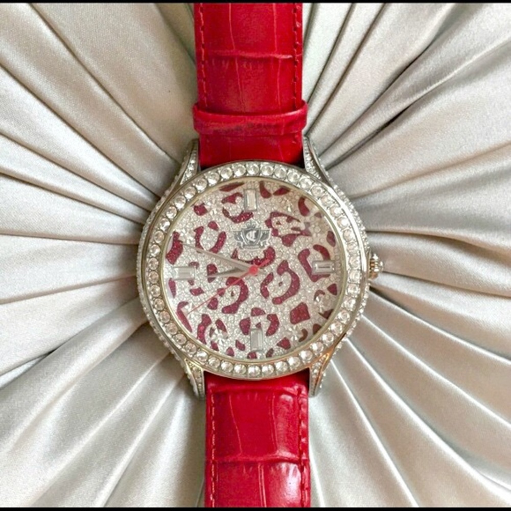 SOLD - DITA VON TEESE's Chouette Leopard watch - Picture 1 of 6