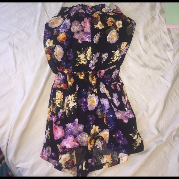 Strapless Romper - Picture 2 of 3