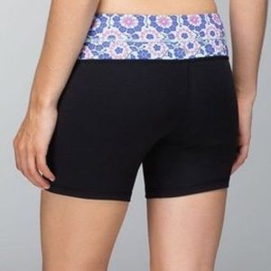 NWT Lululemon Groove Short