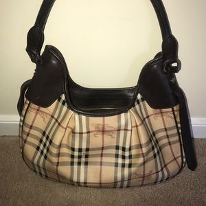 Burberry purse