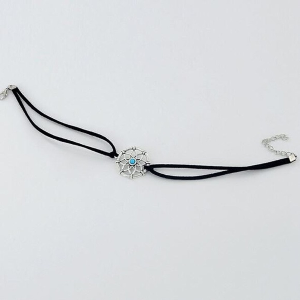 🦋Boho Dream Catcher Charm Choker🦋 - Picture 3 of 4