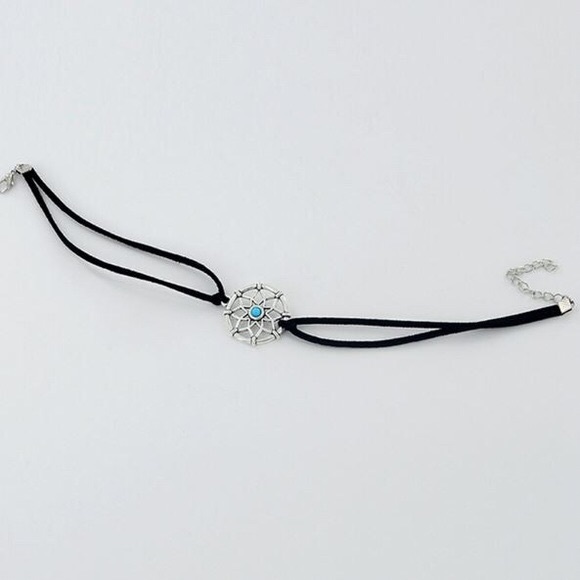 🦋Boho Dream Catcher Charm Choker🦋 - Picture 3 of 4