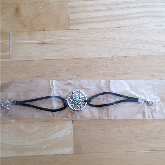 🦋Boho Dream Catcher Charm Choker🦋 - Picture 4 of 4