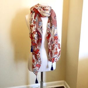 Printed Scarf with Tassels