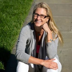 Meet your Posher, Laurie