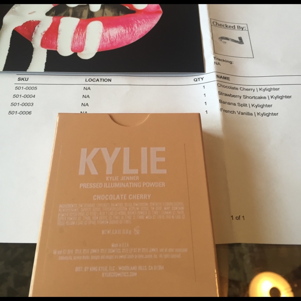 🌸NEW!  KYLIES "CHOCOLATE CHERRY" HIGHLIGHTER - Picture 4 of 5
