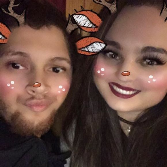 Meet your Posher, Courtney - Picture 1 of 1