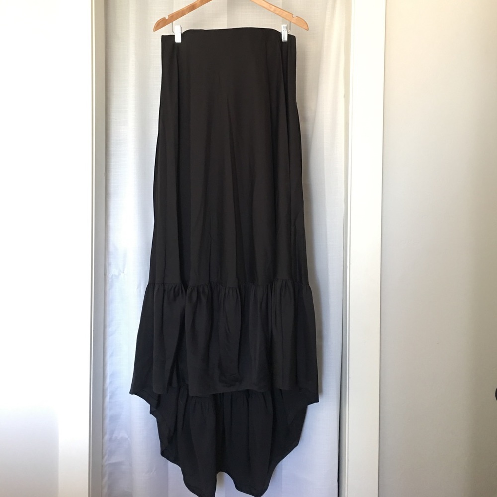 High Low Dramatic Sleeveless LBD.