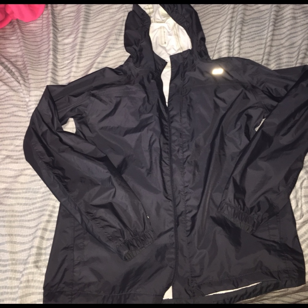 dark grey/ black windbreaker/raincoat