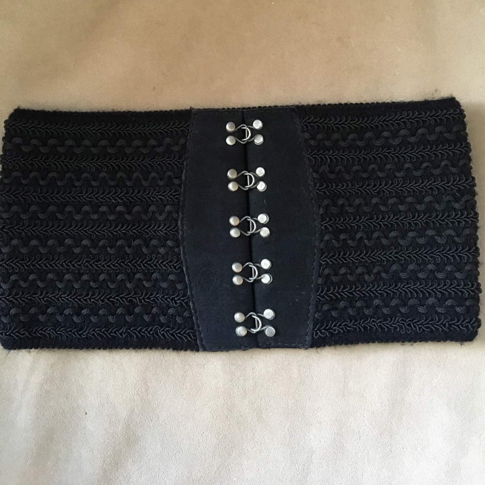 Hook & eye waist belt