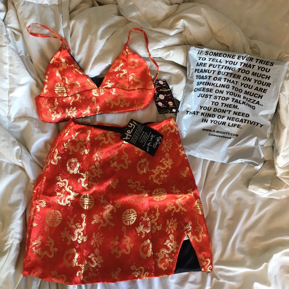 O-MIGHTY GONG LI TWO PIECE SET