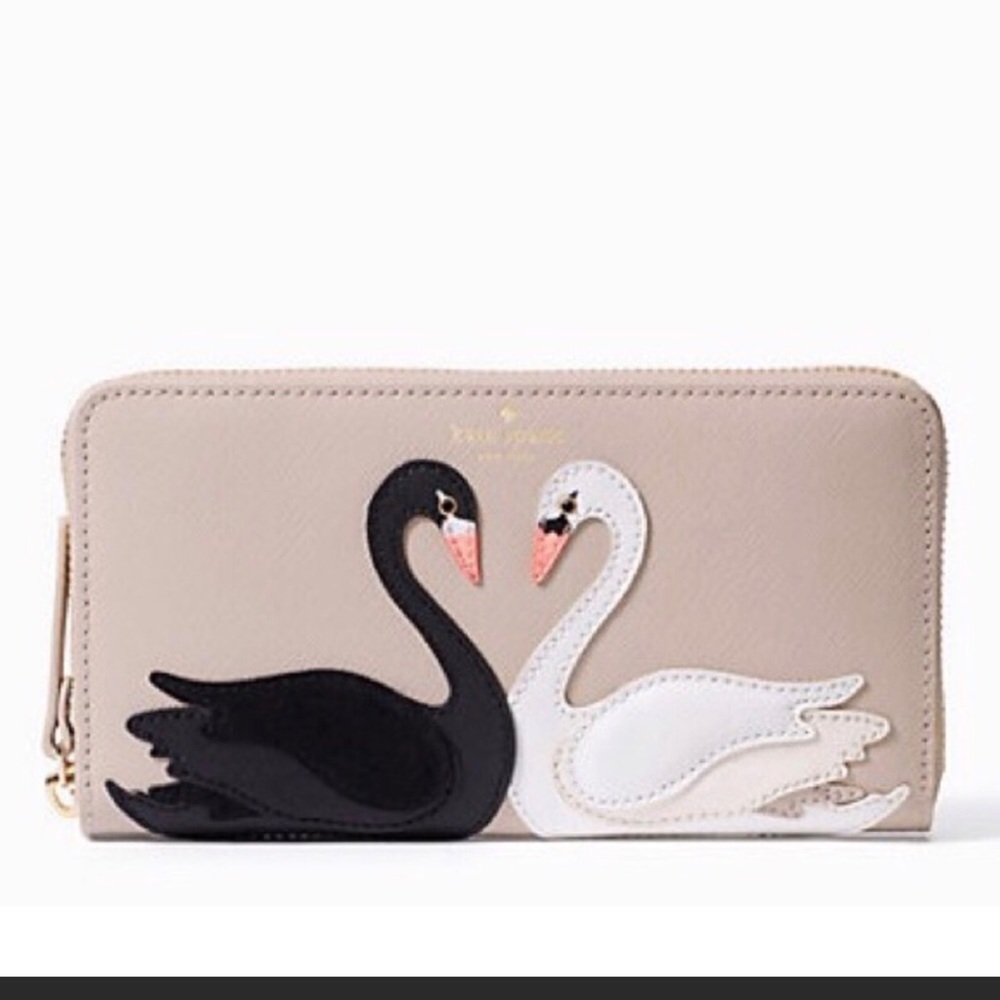 ISO Kate Spade Swan wallet ♠️