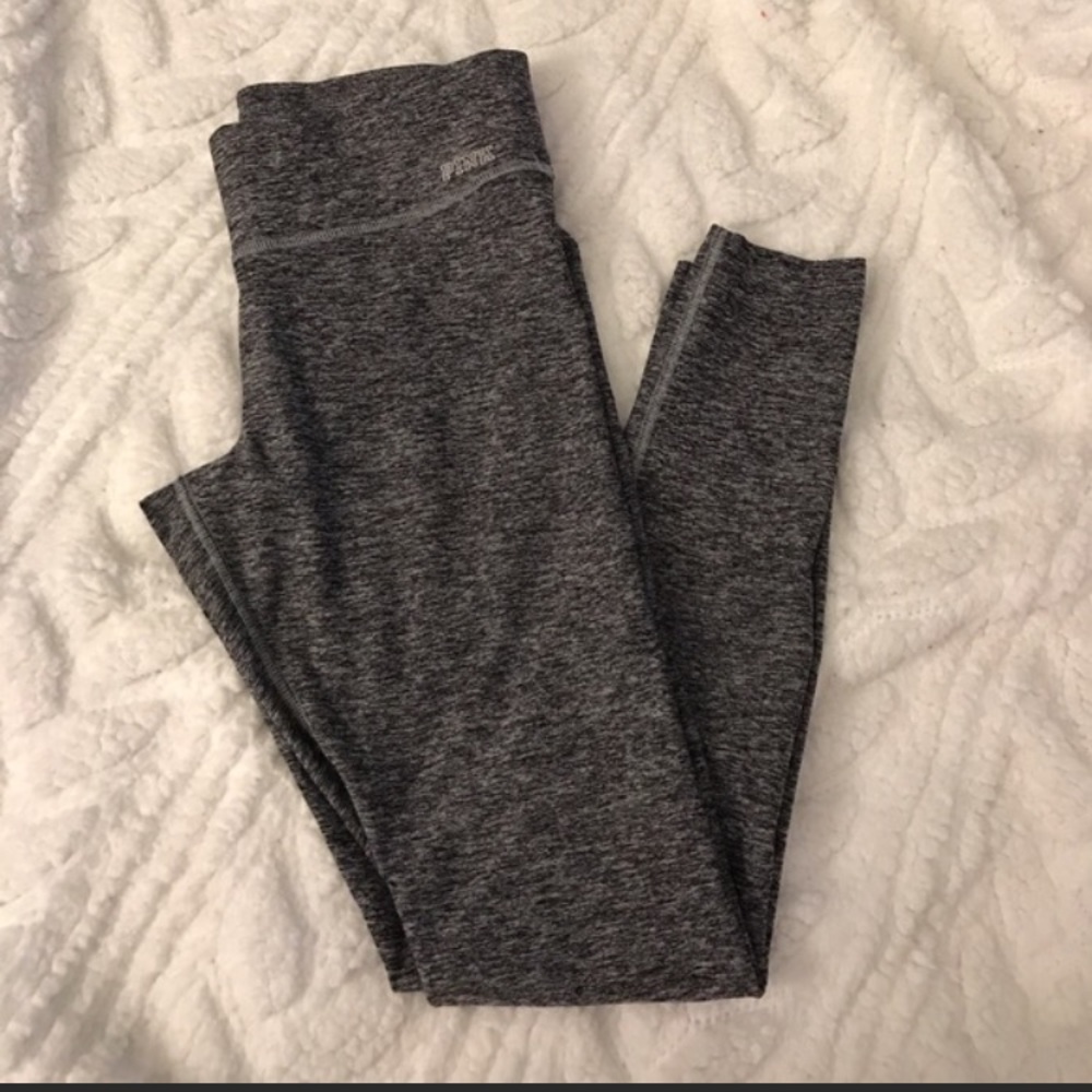 VS PINK Ultimate Yoga leggings *full length*