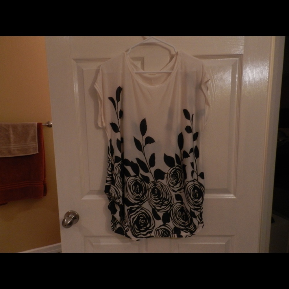 NWOT Tunic or Mini Dress size M