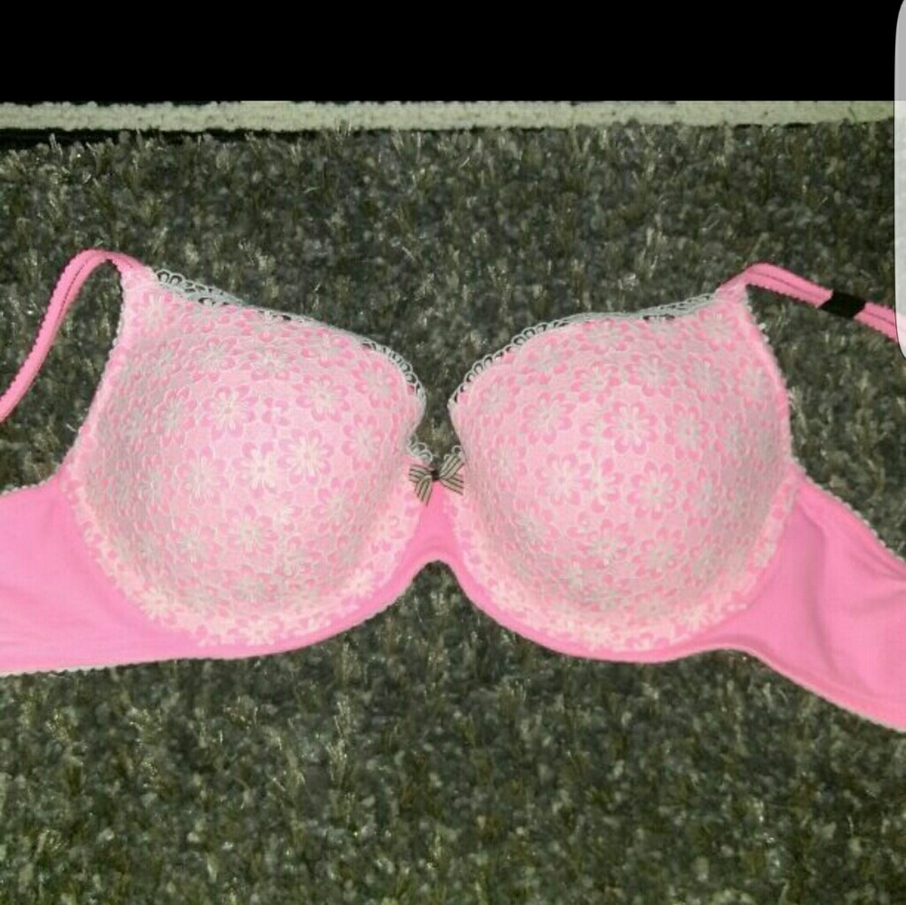 Victoria's secret bra NWT