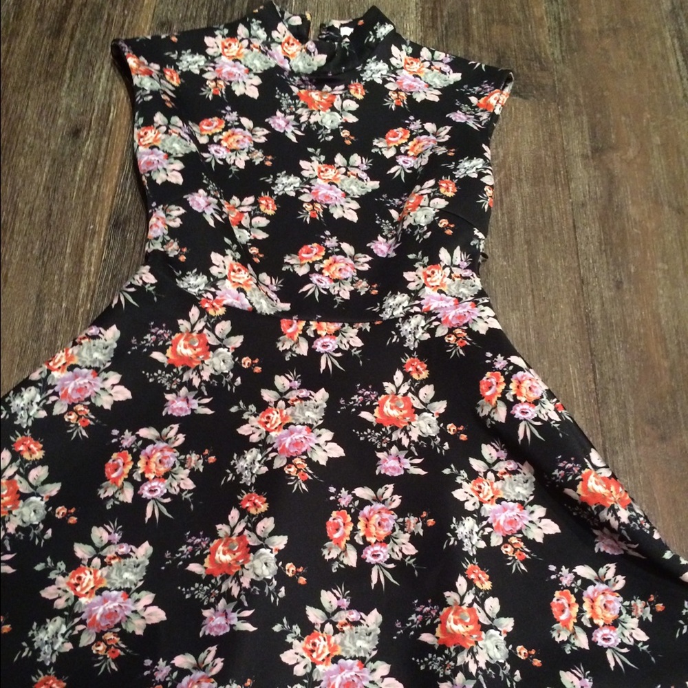 Cute flower skater dress