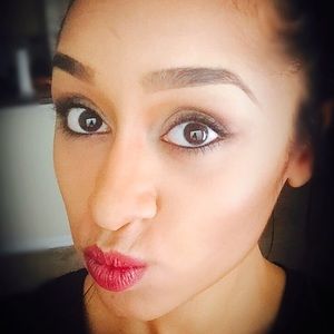 Meet your Posher, Brenda