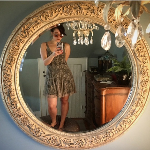 Cute Grey Lace Dress - Picture 3 of 4