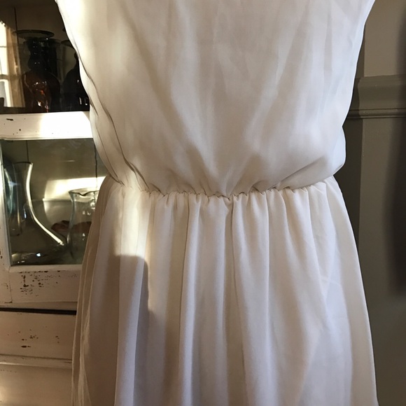 Off-white Dress with Gold Emblems - Picture 2 of 3