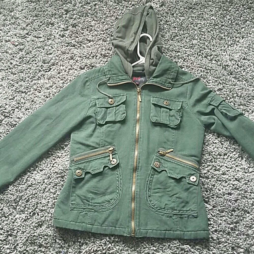 Green cargo jacket  with hood and fleece lined