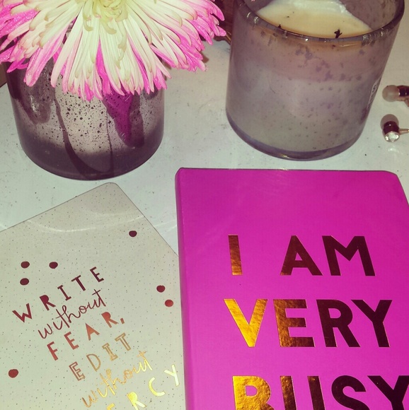 Meet your Posher, Cassie - Picture 3 of 3