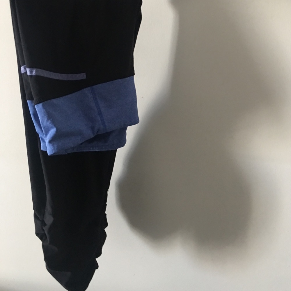 WORKOUT LEGGINGS