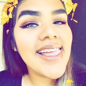 Meet your Posher, Fatima