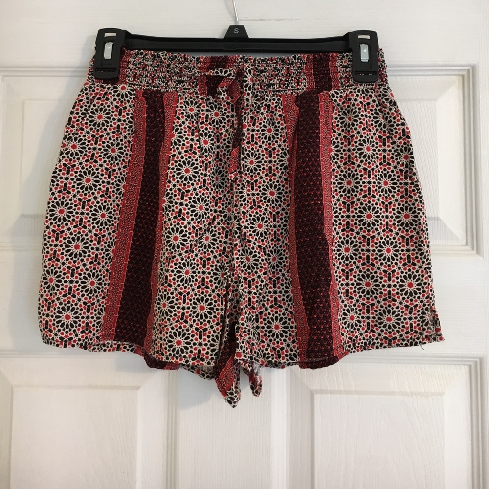 Patterned shorts