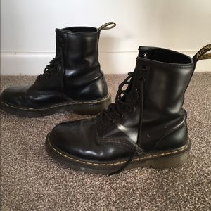 Size 6 doc martens