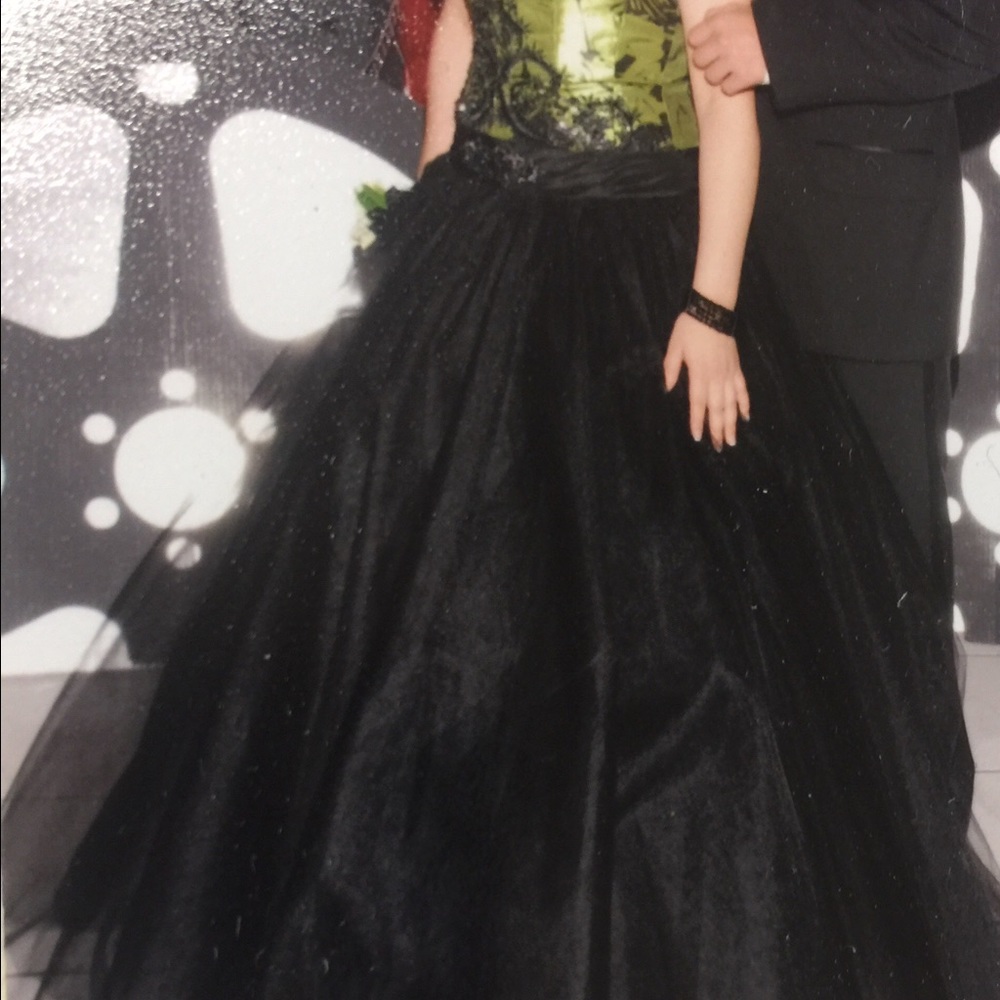 Flirt by Maggie soltero formal dresses