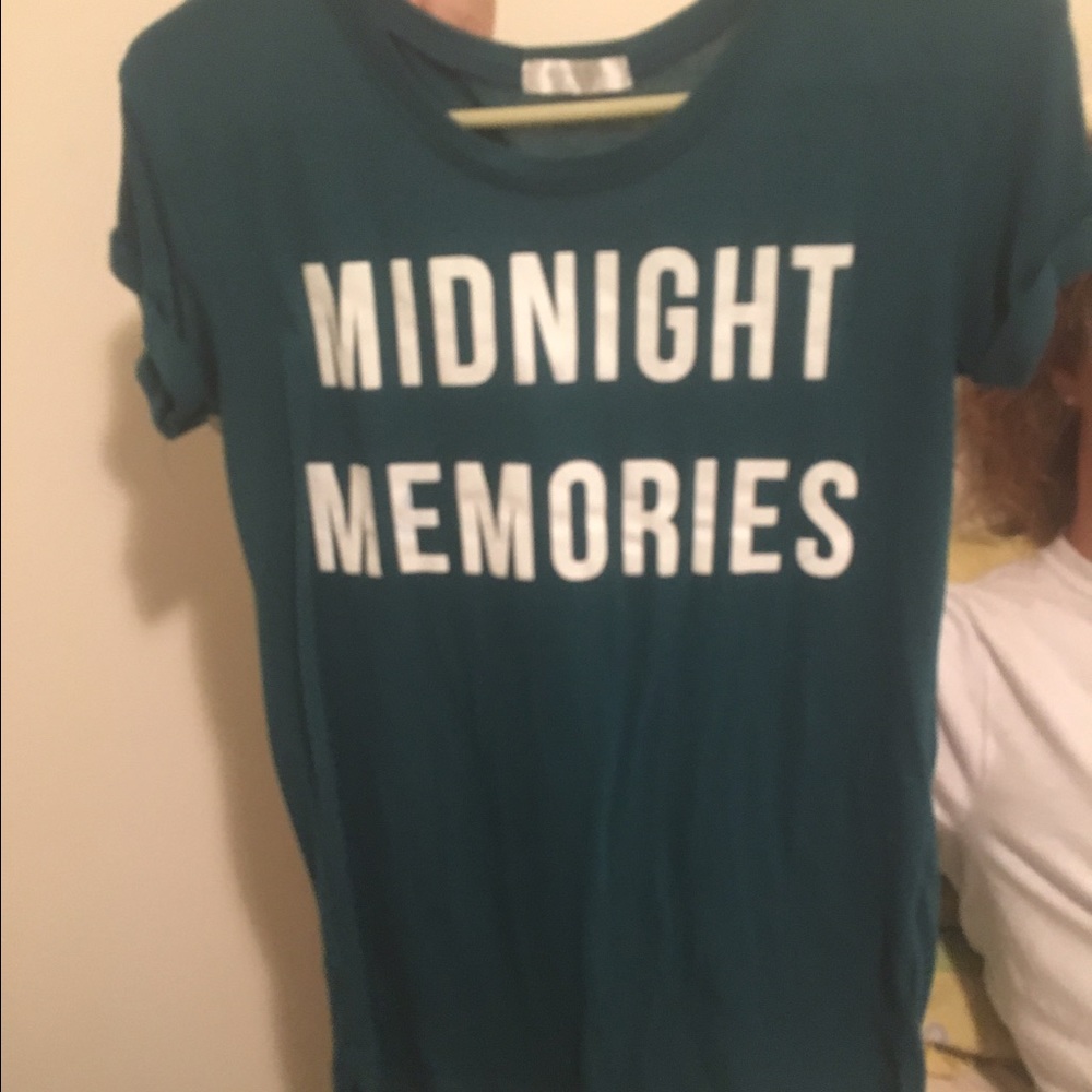 Midnight memories tshirt