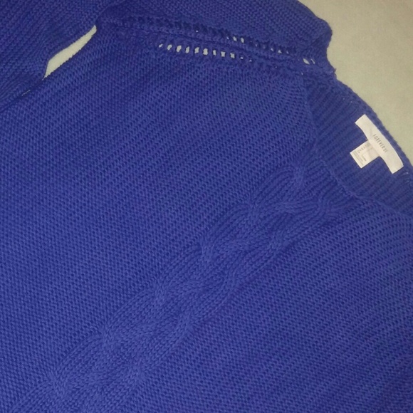 Oversized Ribbed Knit Sweater - Picture 2 of 5