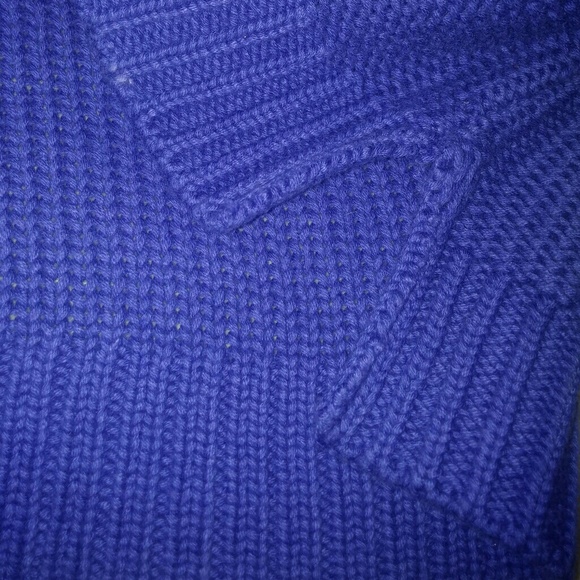 Oversized Ribbed Knit Sweater - Picture 4 of 5