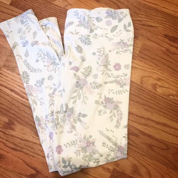 LuLaRoe Pants - LuLaRoe Tall & Curvy TC Floral Leggings Lavender