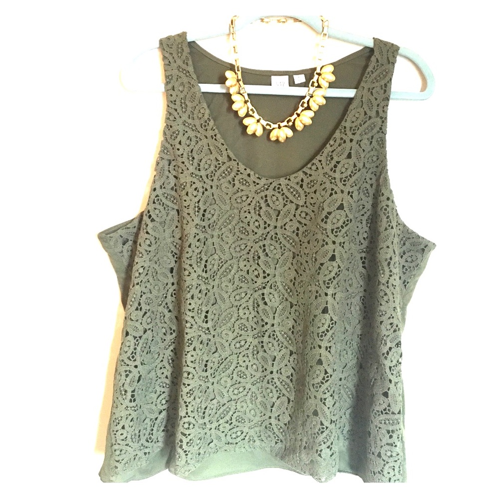 GAP Crochet Lace Scoop Tank