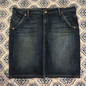 Ruehl No.925 denim skirt