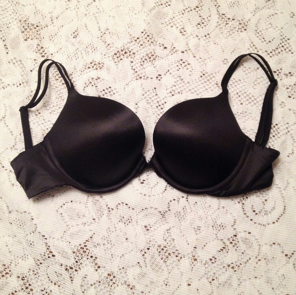 NWOT Victoria's Secret Very Pushup Sexy Bra 32DD