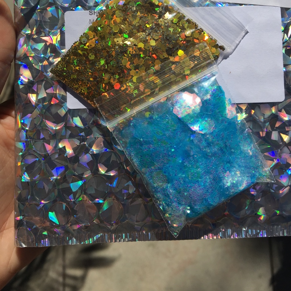 GYPSY SHRINE glitter✨