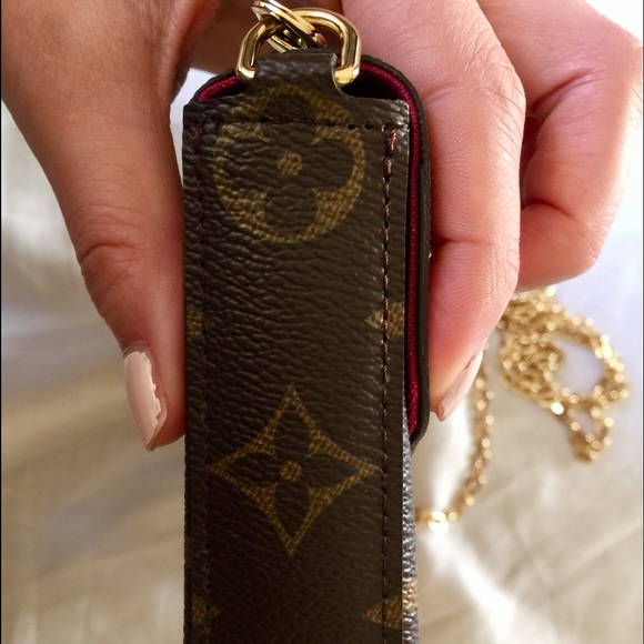 SOLD - AUTHENTIC Louis Vuitton Felicie Crossbody - Picture 6 of 7