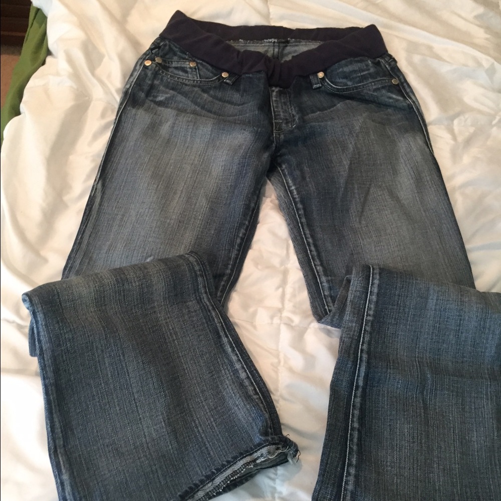 Maternity jeans