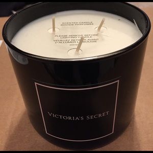 Victoria's Secret candle