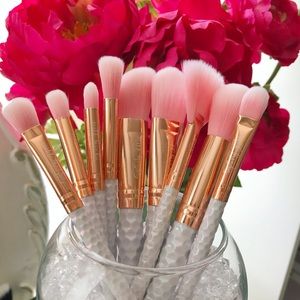 Rose Gold mini brush set