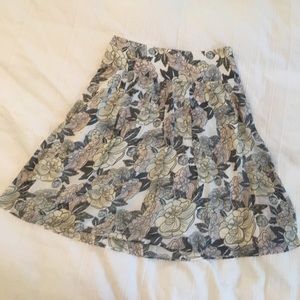 Banana Republic skirt in size 8