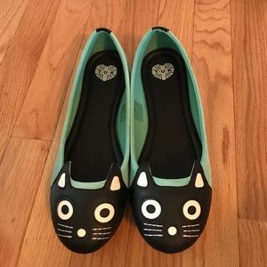 Green Tuk cat flats, size 8